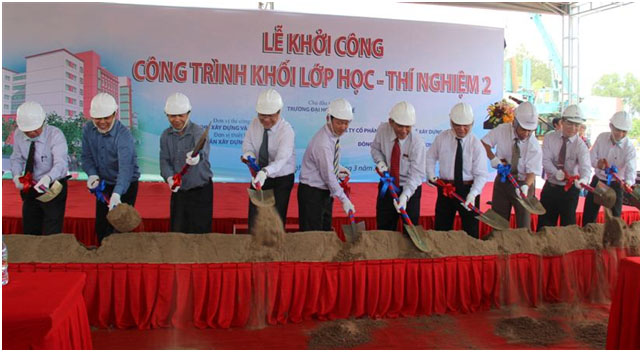 29/3/2013 - Lễ khởi công xây dựng Khối lớp học – Phòng thí nghiệm 2 tại Trường Đại học Quốc tế