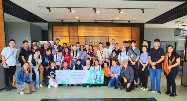 Student Exchange Program at Temasek Polytechnic connecting with businesses